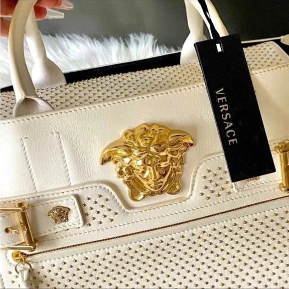 New Medusa ⚜️Versace  Palazzo Large white Studded Leather Shoulder Bag Handbag - Picture 6 of 8